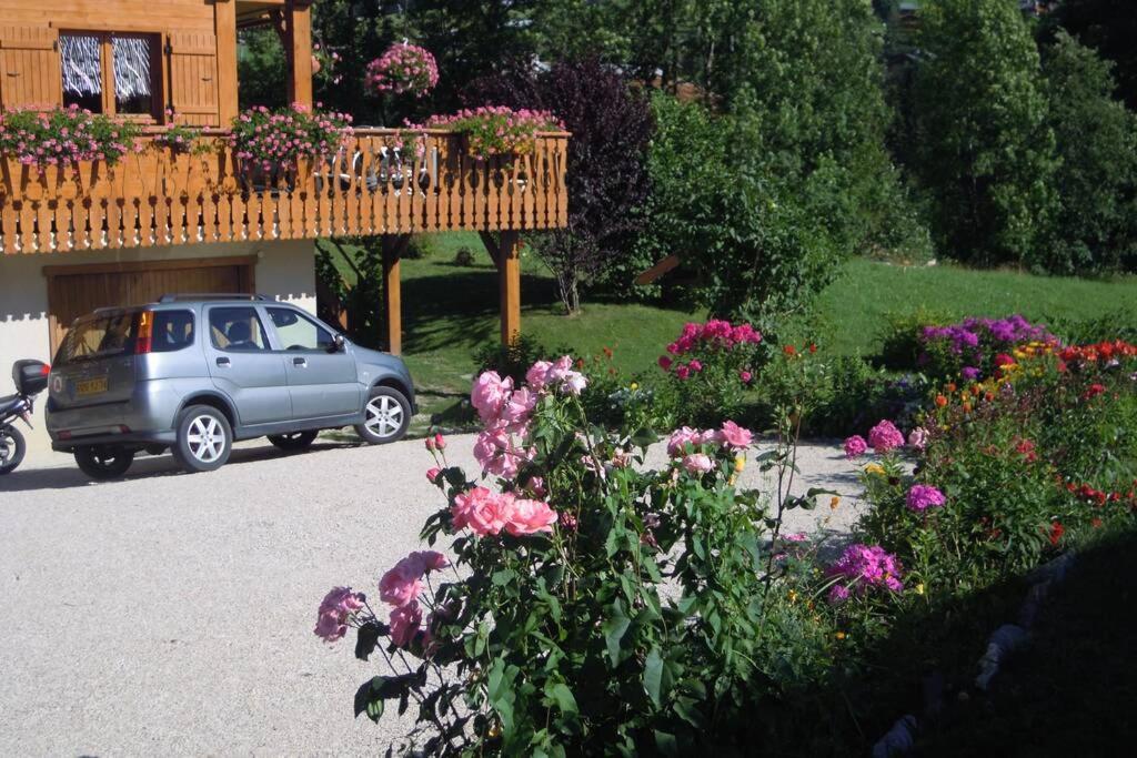 A4 Km De Megeve Tres Joli Studio Avec Jacuzzi ,Vue Sur Les Montagnes Au Calme Praz-sur-Arly Eksteriør bilde